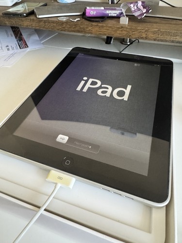 Apple ipad gen - 1a, 64